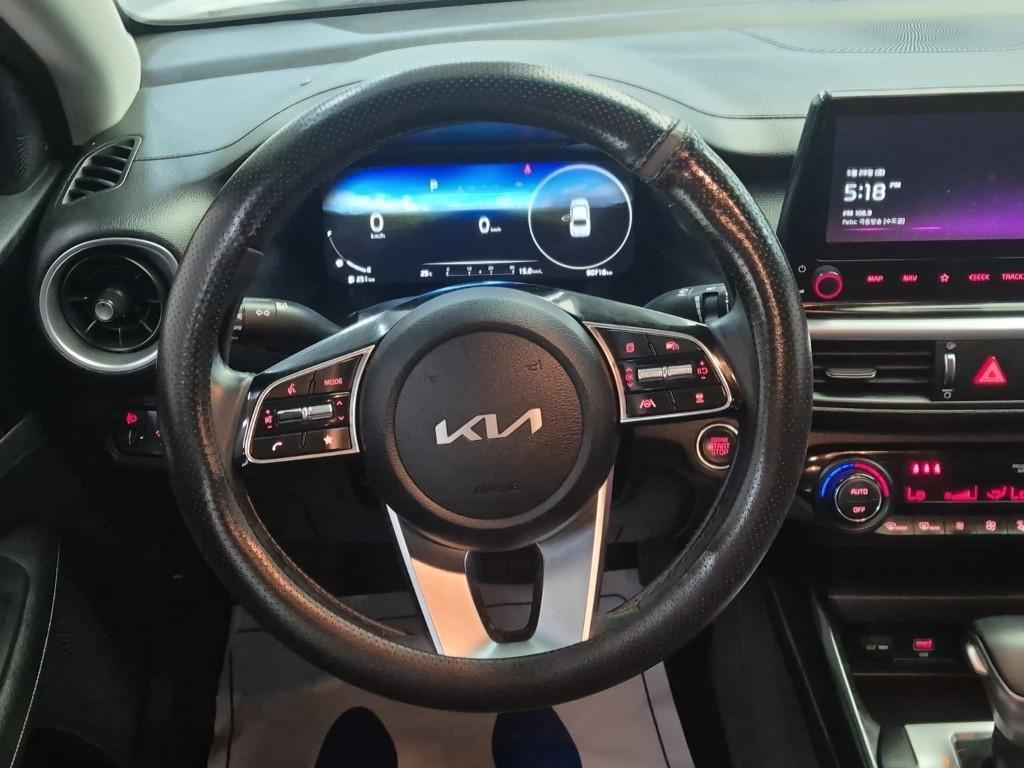 KIA K3 - Vista 9