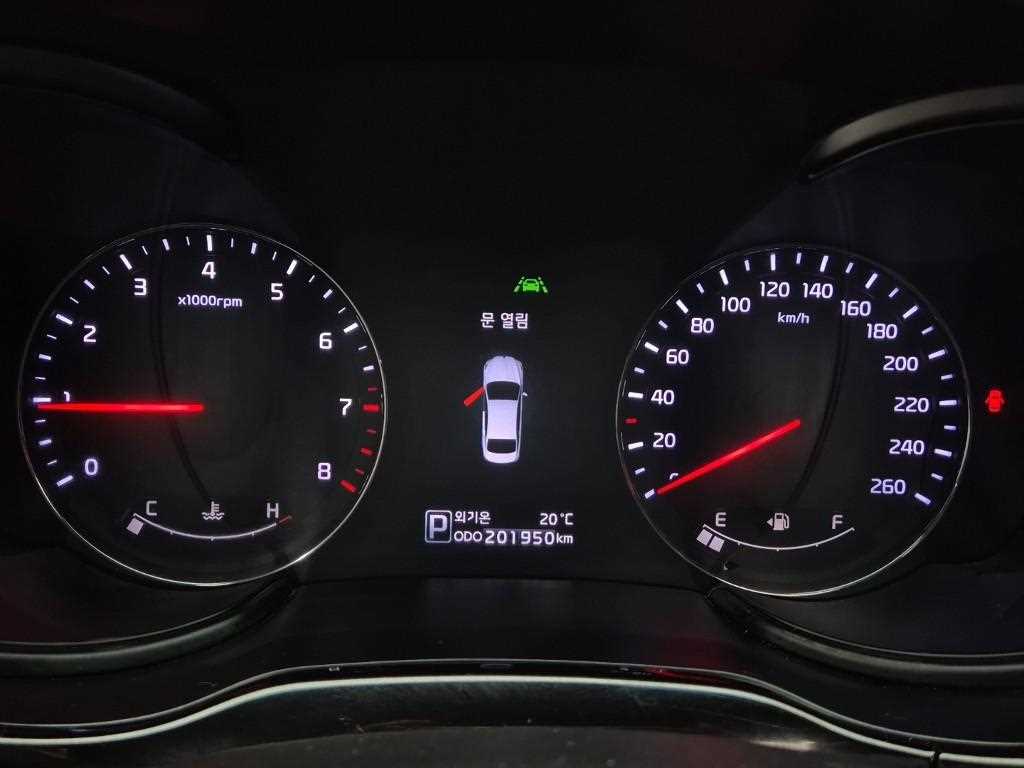 KIA K9 - Vista 6