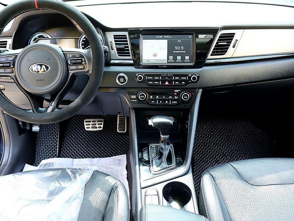 KIA Niro - Vista 9