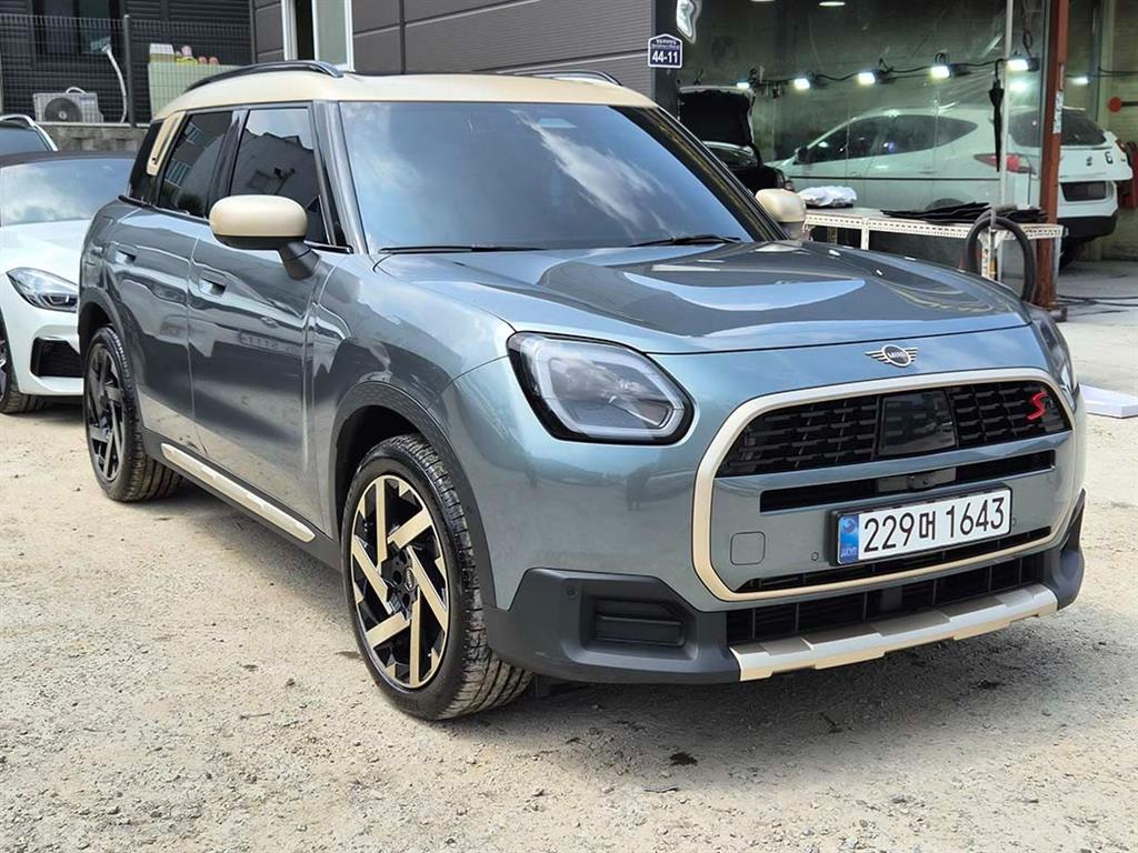 Mini Countryman - Vista 4