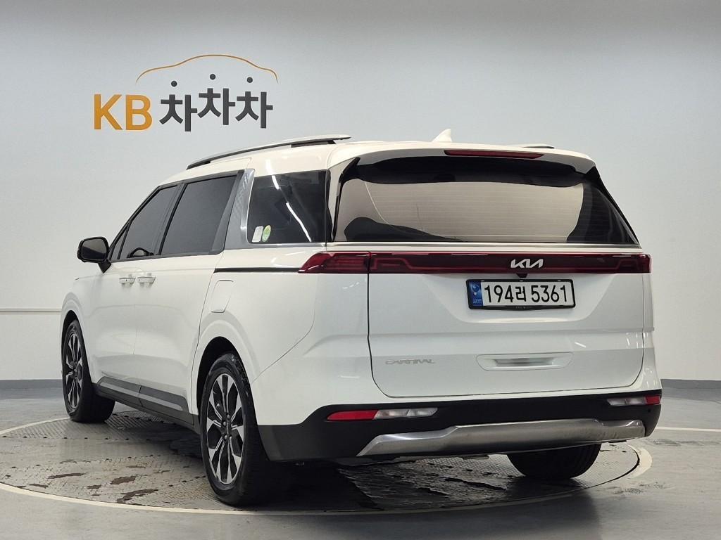 KIA Carnival - Vista 2