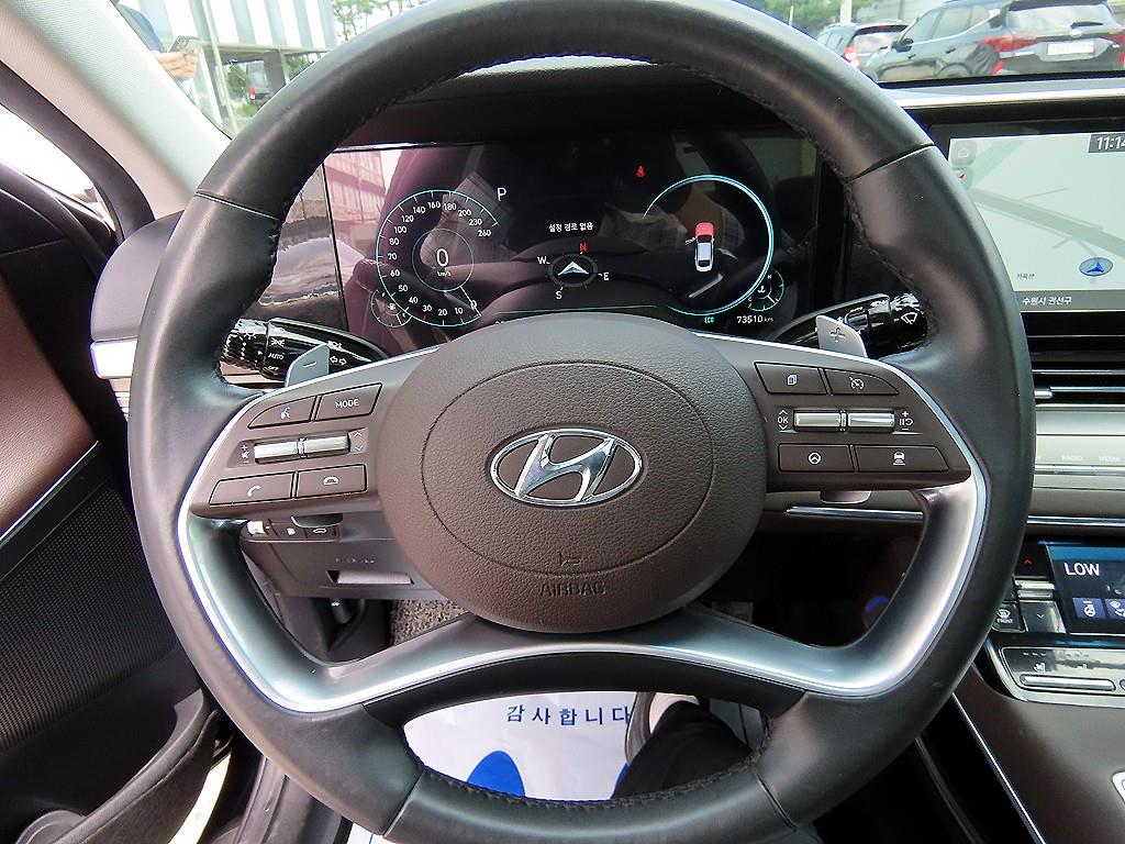 HYUNDAI Grandeur - Vista 8
