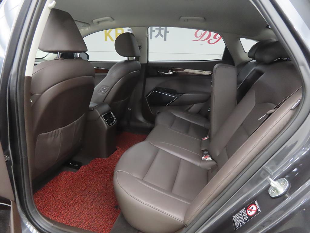 KIA K7 - Vista 6