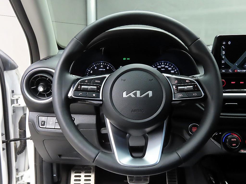 KIA K3 - Vista 9