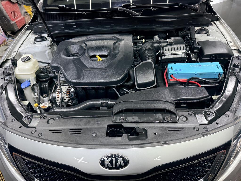KIA K5 - Vista 5