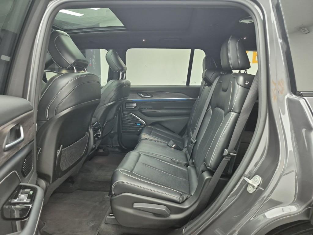 Jeep Cherokee - Vista 12