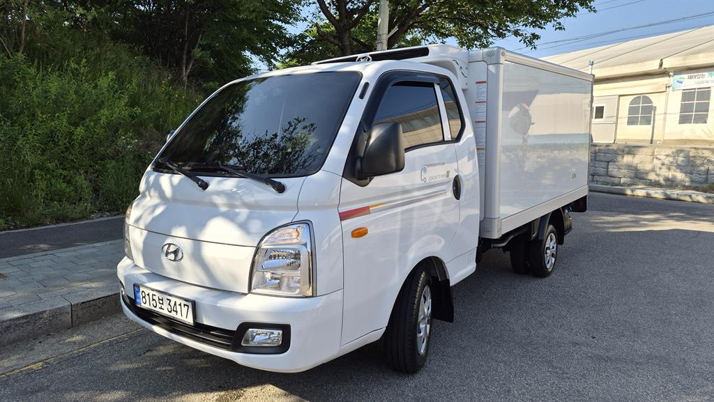 Small Truck Freezer Box(Low Deck) 2023 Blanco - Importación desde Corea - HF Imports Iquique - Foto 1