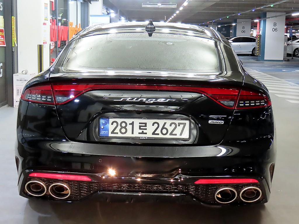 KIA Stinger - Vista 5