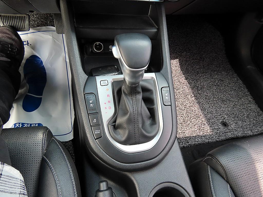 KIA K3 - Vista 10