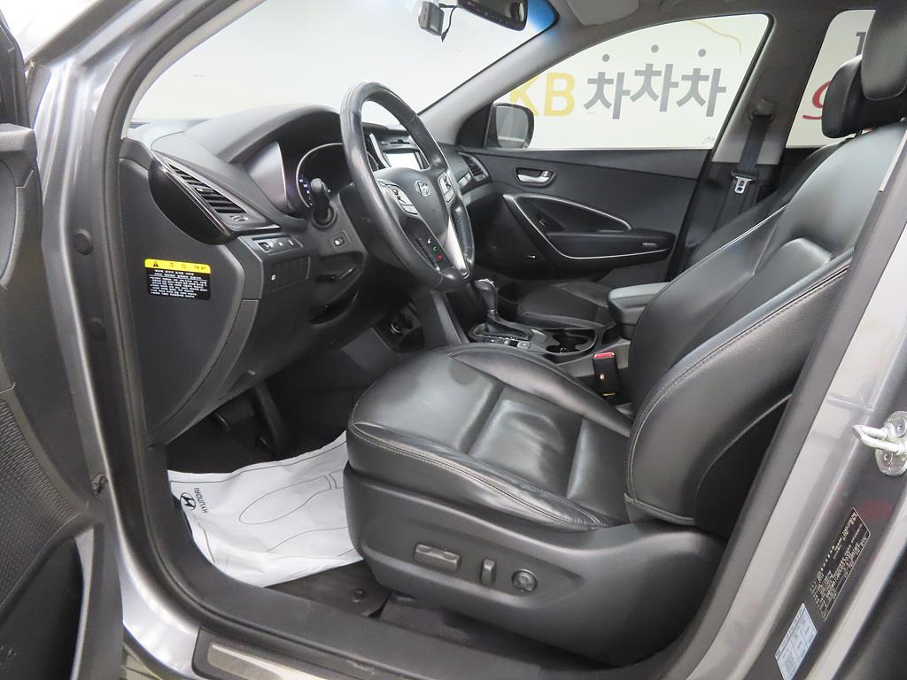 HYUNDAI Santa Fe - Vista 5
