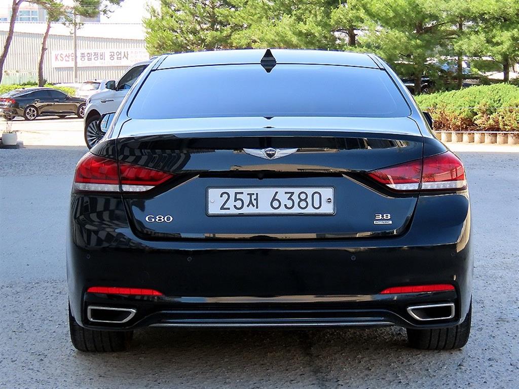 Genesis G80 - Vista 4