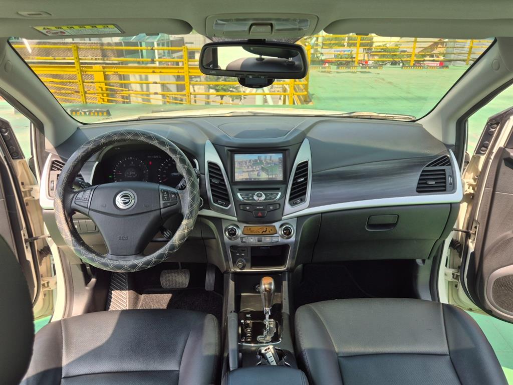Ssangyong Korando - Vista 5