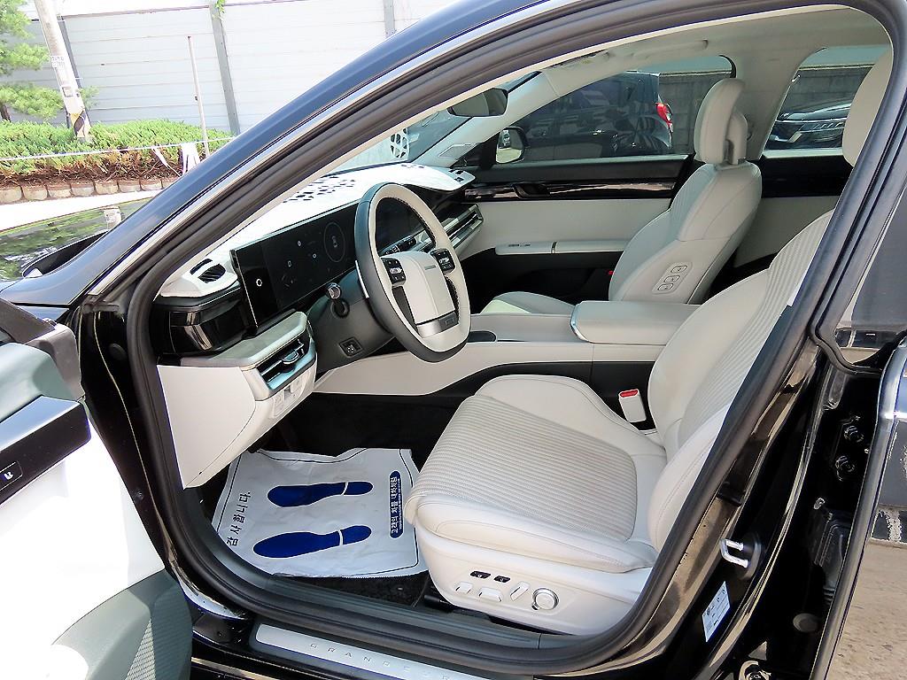 HYUNDAI Grandeur - Vista 5