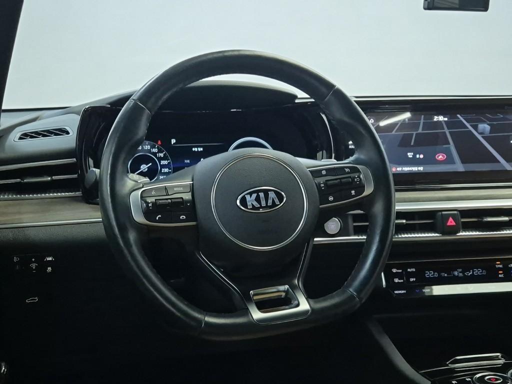 KIA K5 - Vista 9