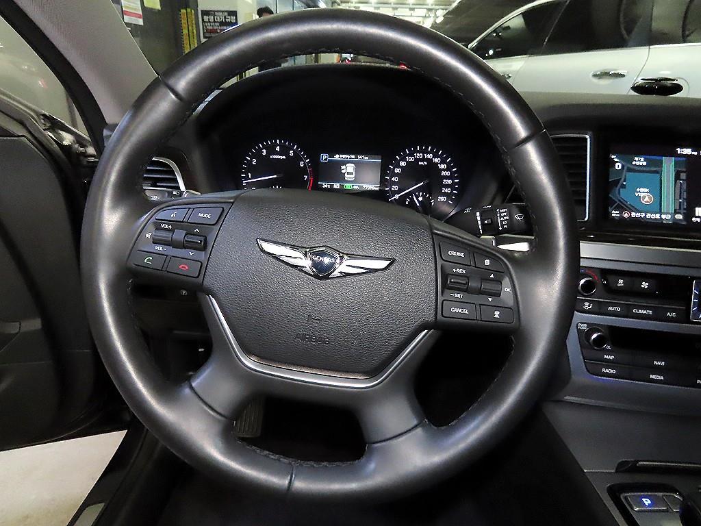 Genesis G80 - Vista 8