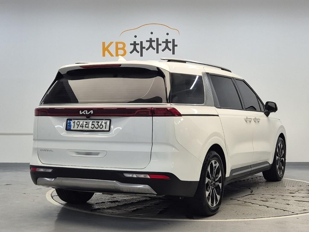 KIA Carnival - Vista 3