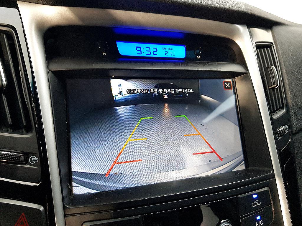 HYUNDAI Sonata - Vista 12