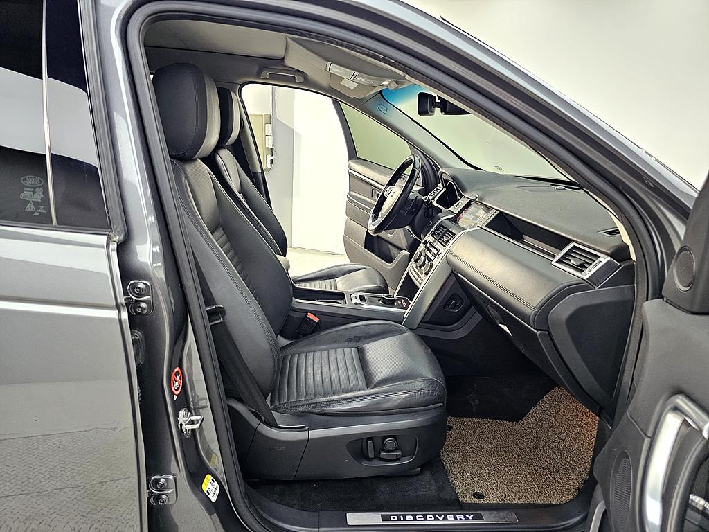 Land Rover Discovery Sports - Vista 11
