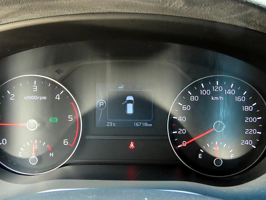KIA Sportage - Vista 9