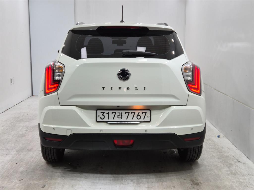 Ssangyong Tivoli - Vista 3