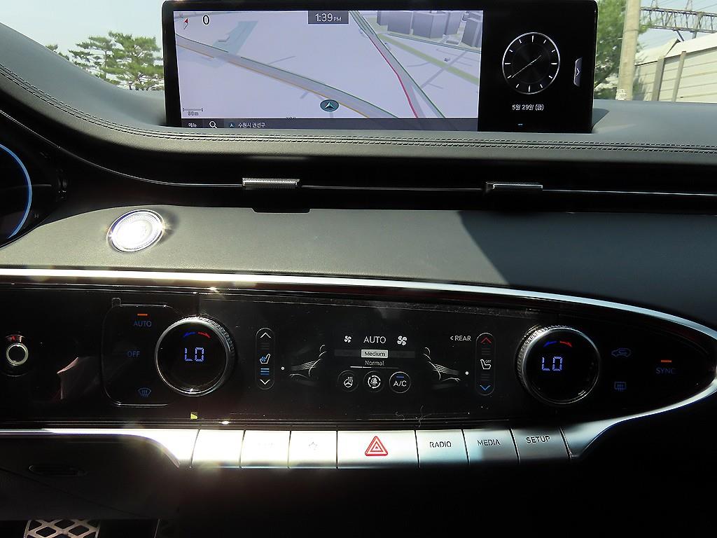 Genesis GV70 2022 Blanco - Importación desde Corea - HF Imports Iquique - Foto 13