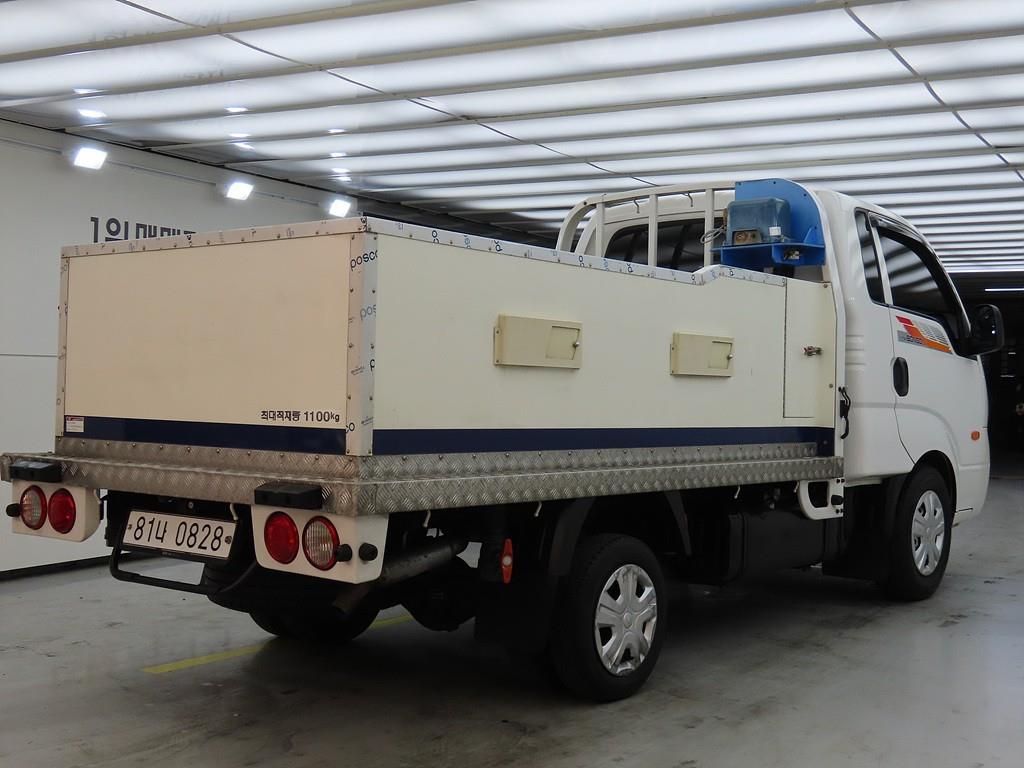 Small Truck (Completed) a live fish car - Vista 3