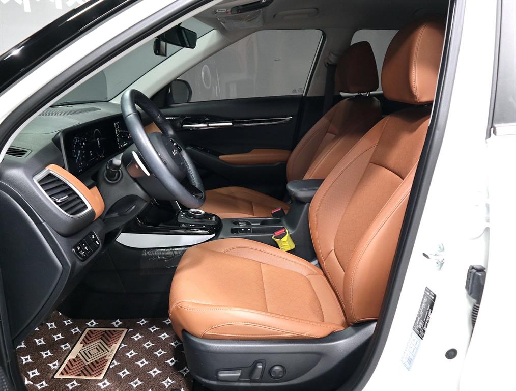 KIA Seltos - Vista 9