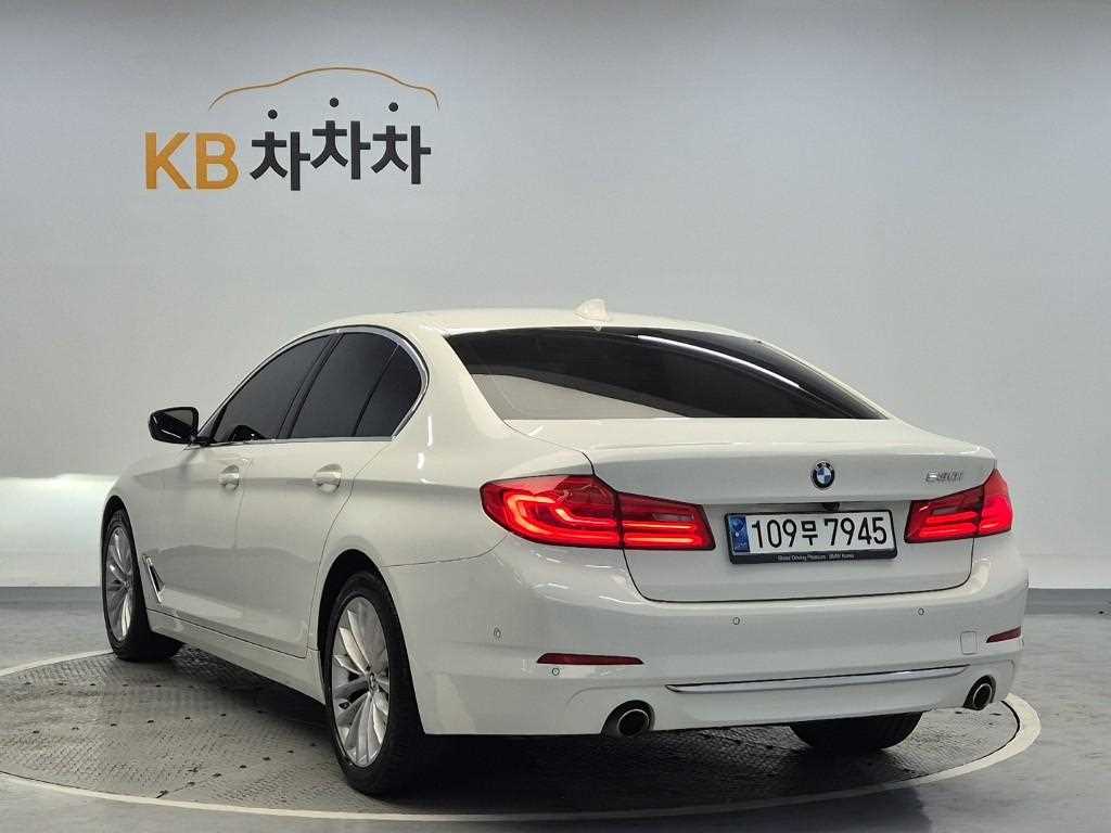 BMW 5 Series - Vista 2