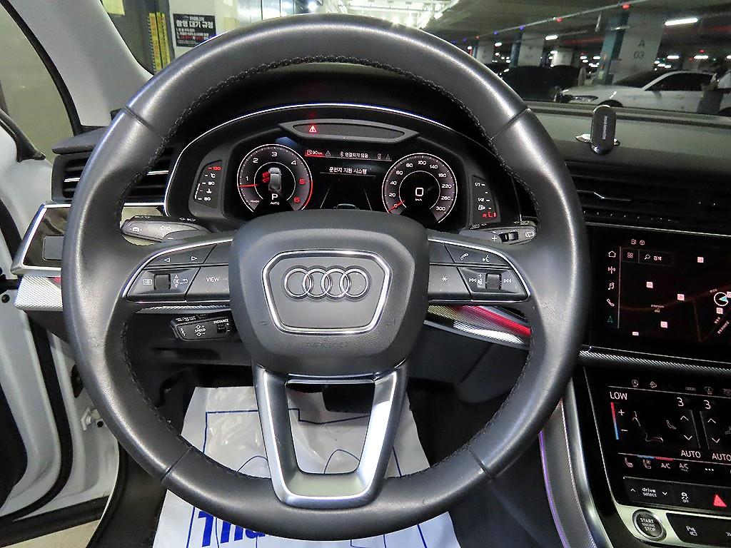 Audi Q7 - Vista 8