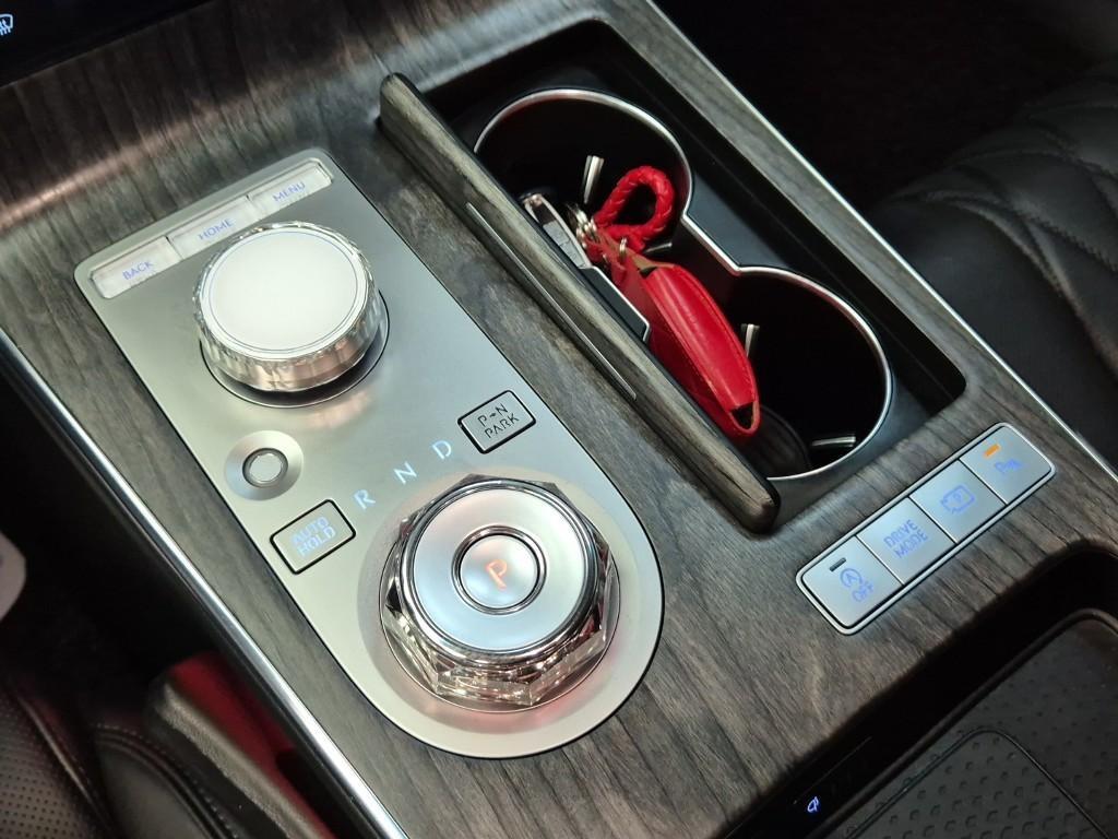Genesis G80 - Vista 8