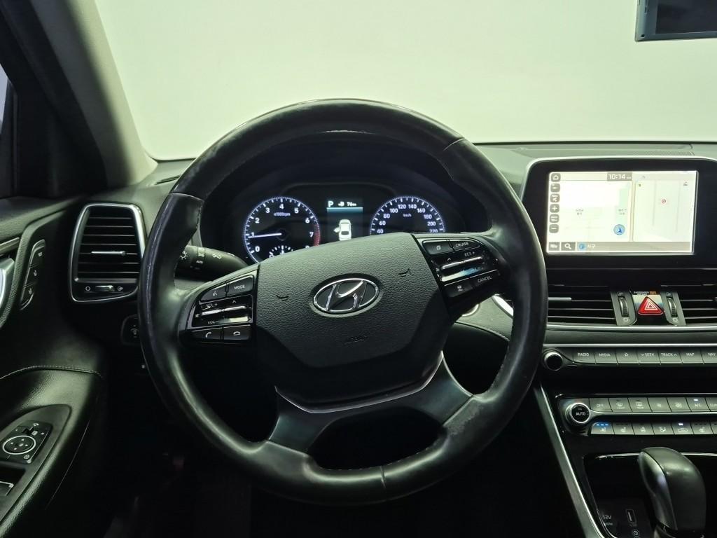 HYUNDAI Grandeur - Vista 9