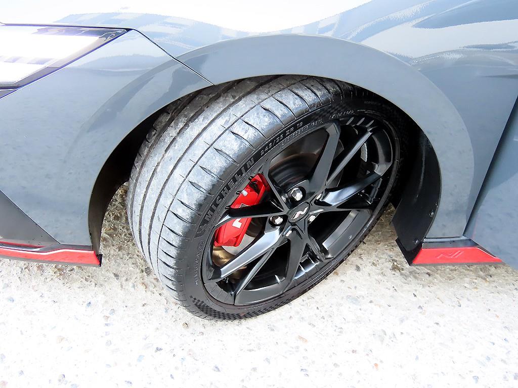 HYUNDAI Avante 2024 Gris - Importación desde Corea - HF Imports Iquique - Foto 20