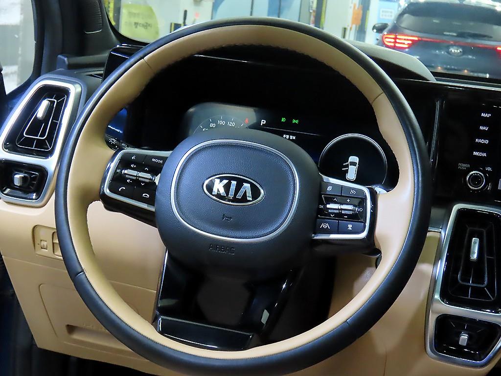 KIA Sorento - Vista 8