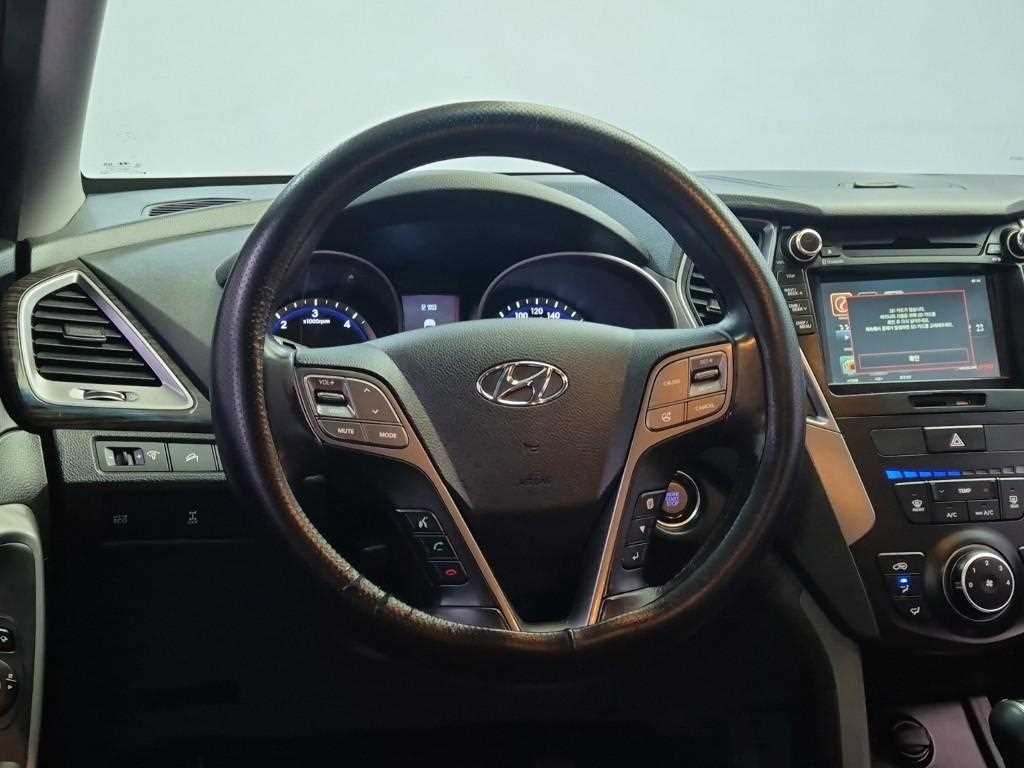 HYUNDAI Santa Fe - Vista 9
