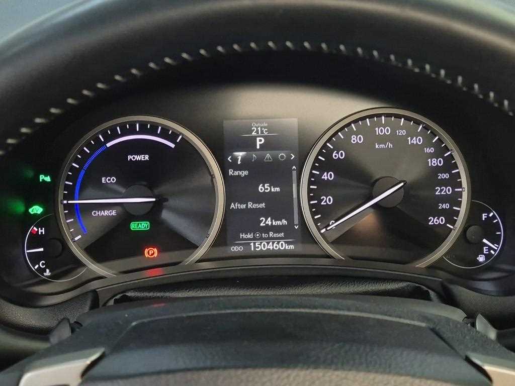 Lexus NX - Vista 6
