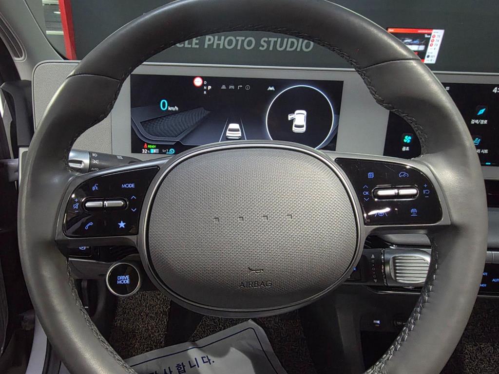 HYUNDAI Ioniq 5 - Vista 6