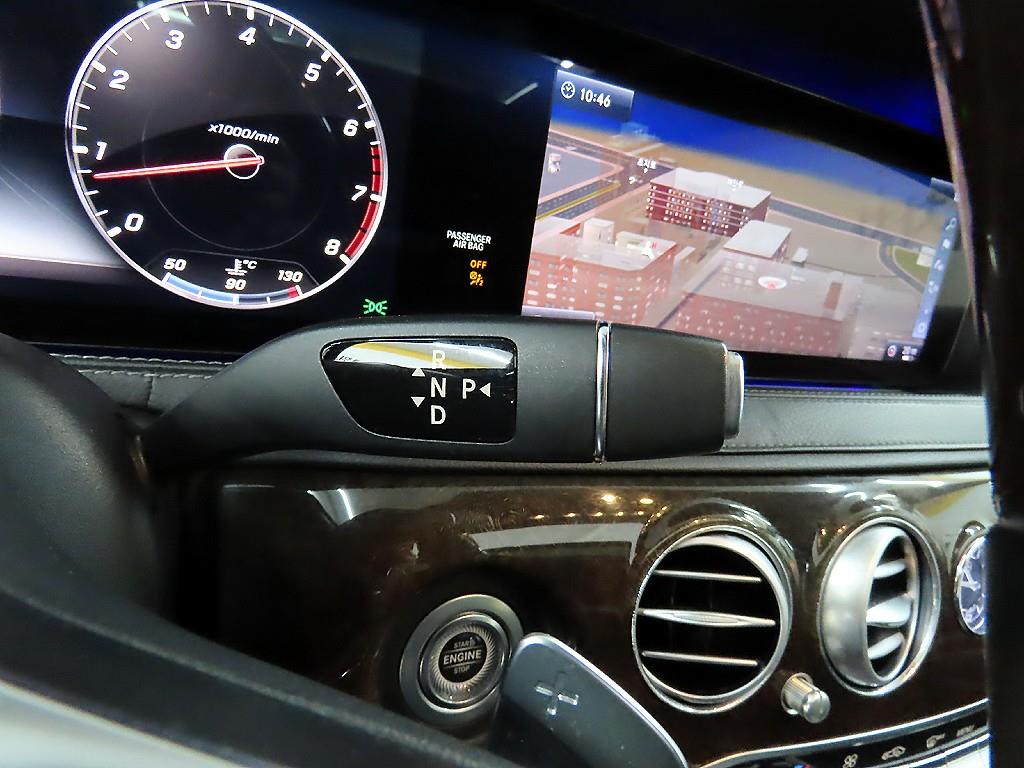 Mercedes Benz S Class - Vista 10