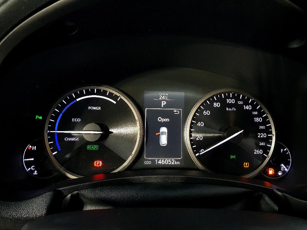 Lexus NX - Vista 7