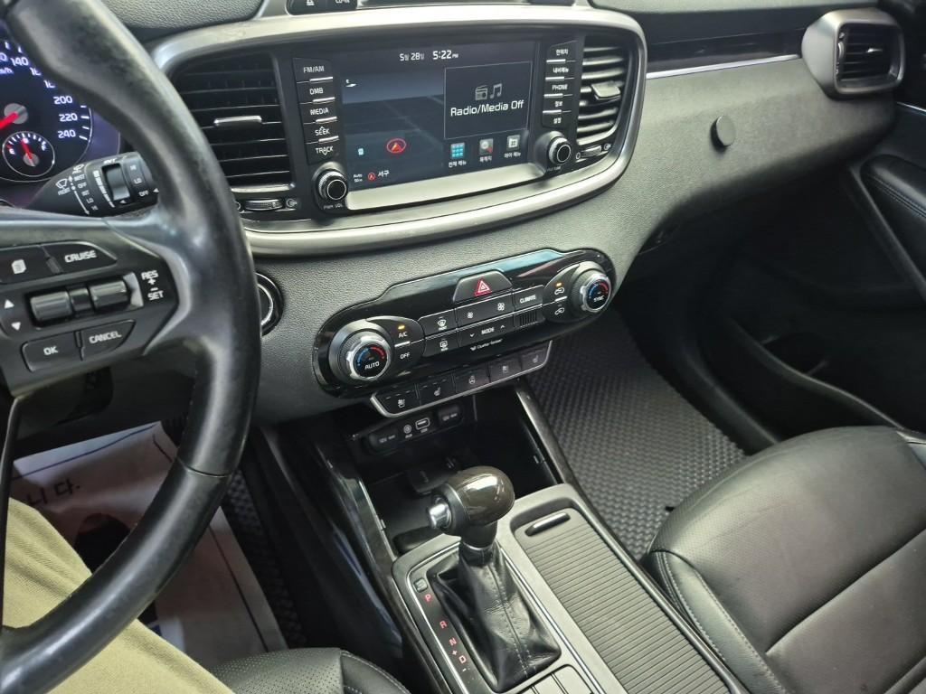 KIA Sorento - Vista 10