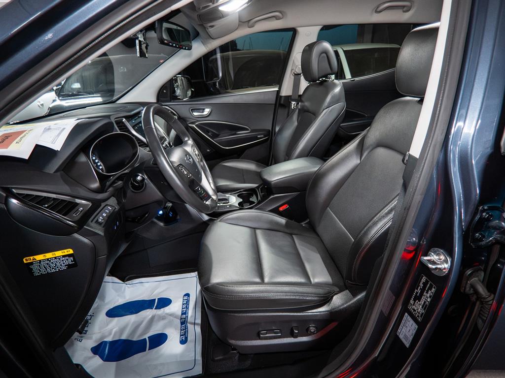 HYUNDAI Santa Fe - Vista 5