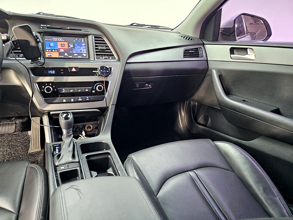 HYUNDAI Sonata - Vista 10