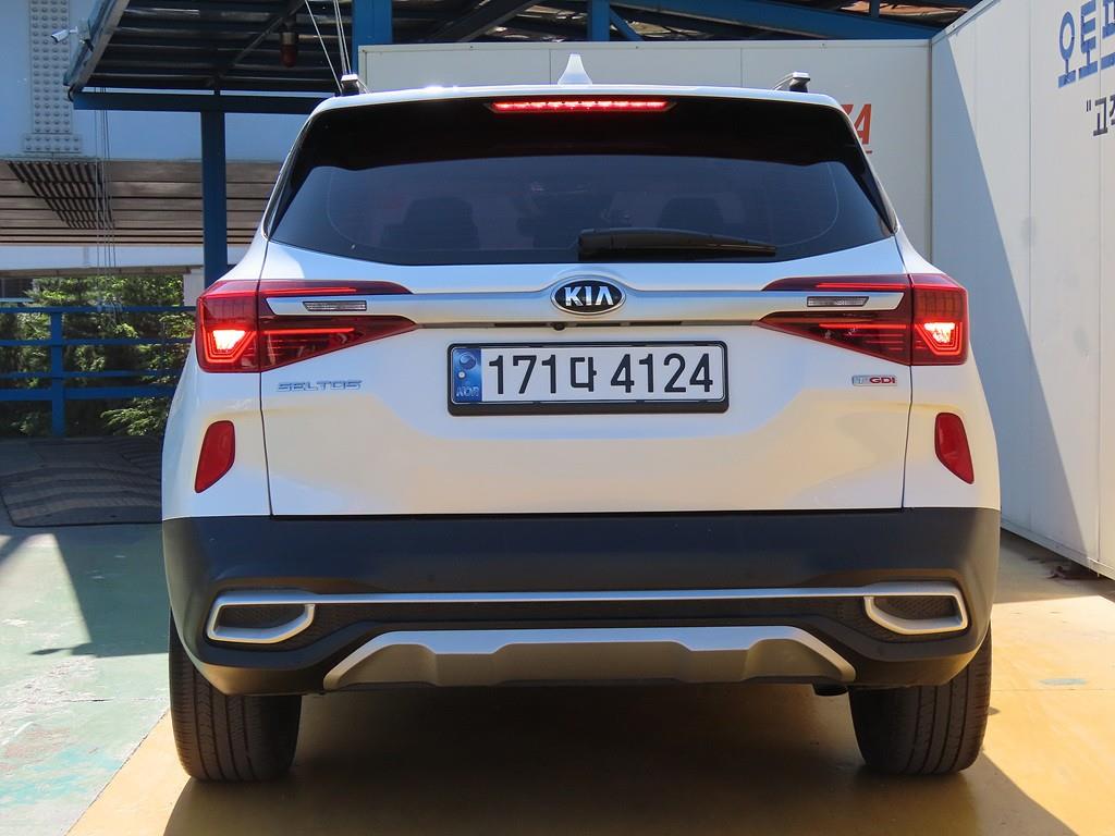 KIA Seltos - Vista 4