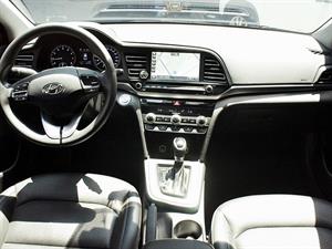 HYUNDAI Avante - Vista 10