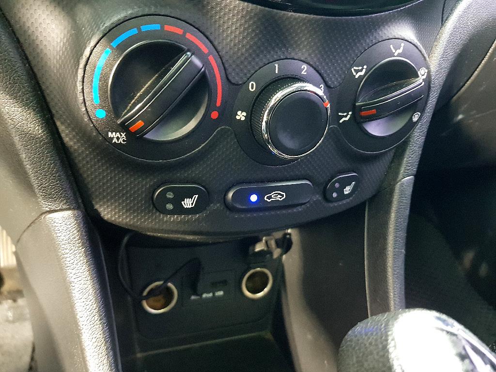 HYUNDAI Accent 2012 Rojo - Importación desde Corea - HF Imports Iquique - Foto 16