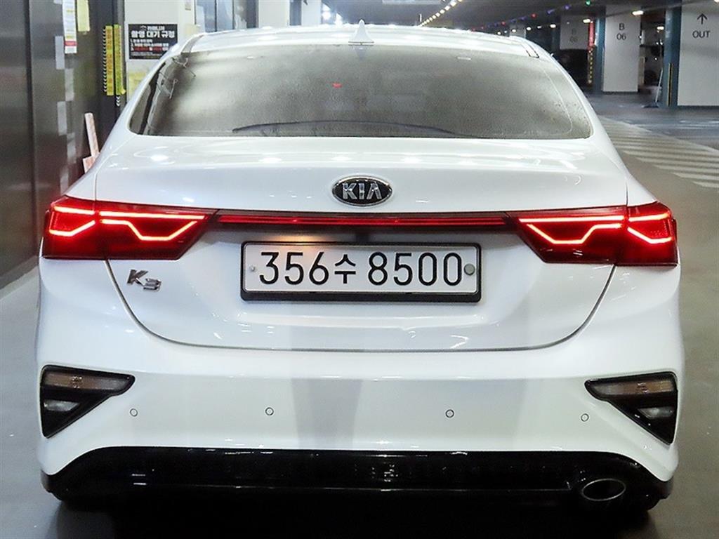KIA K3 - Vista 5