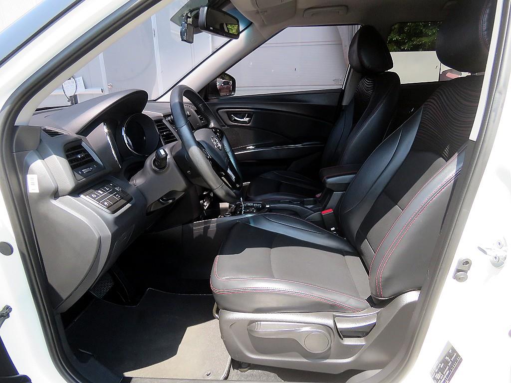 Ssangyong Tivoli - Vista 6