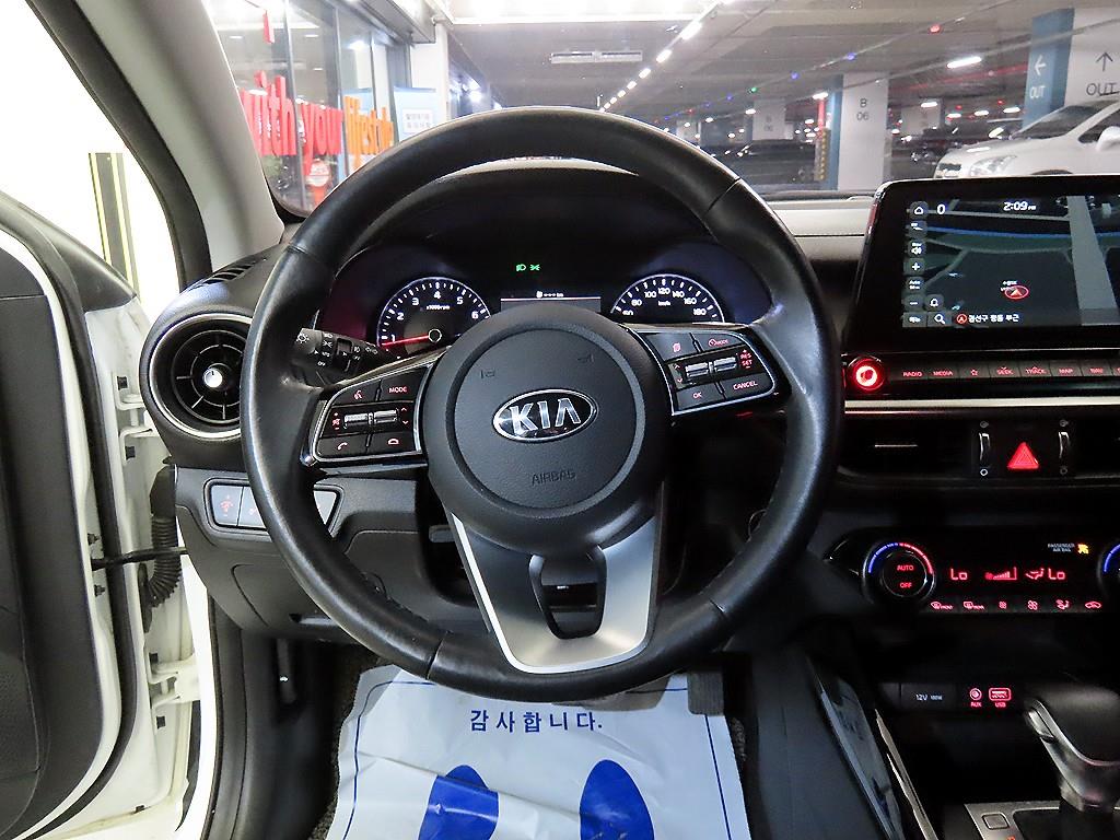 KIA K3 - Vista 8