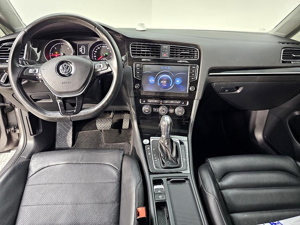 Volkswagen Golf - Vista 5