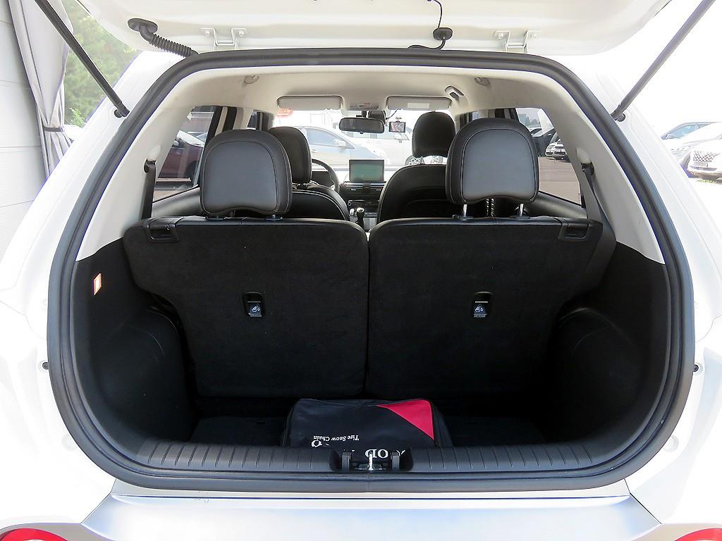 HYUNDAI Casper - Vista 5