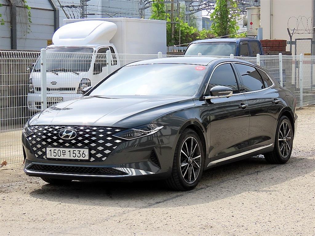 HYUNDAI Grandeur - Vista 2